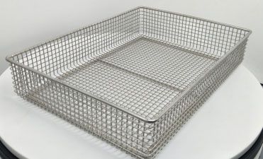 Should Pharmaceutical Manufacturers Use Steel or Plastic Baskets?